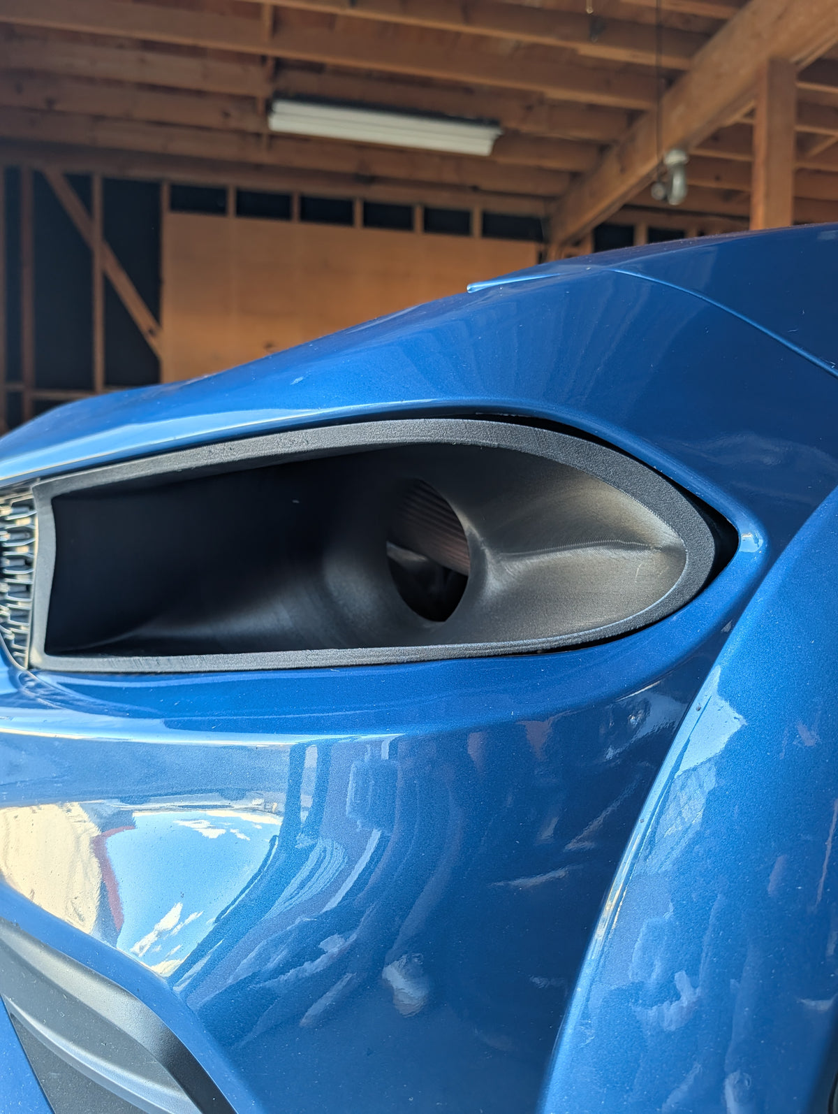 Dodge Charger Hellcat/Scatpack Headlight Intake Duct